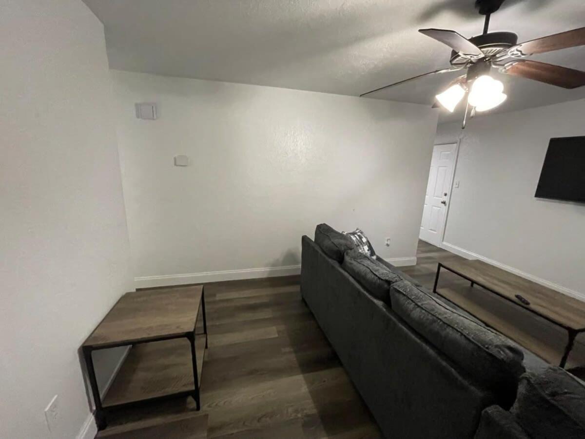 Cozy 3-Bedroom, 1-Bath Home Close To Fort Sill 로턴 외부 사진